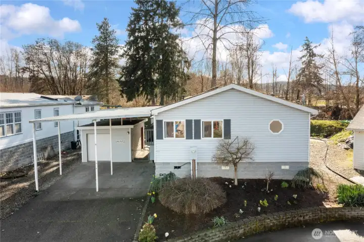 Beautiful home located on a very quiet cul-de-sac in the front and gorgeous riverfront on the back. Wake up to your coffee on the porch and peaceful views out the back