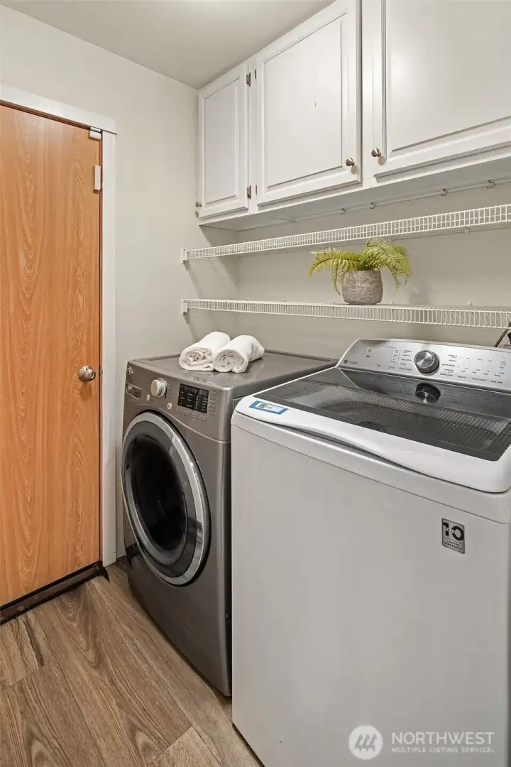 Laundry/mudroom off garage.