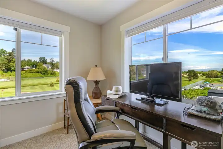 Great place to have a desk where you can enjoy the amazing views of Mt Baker. Great place to have a desk where you can enjoy the amazing views of Mt Baker.