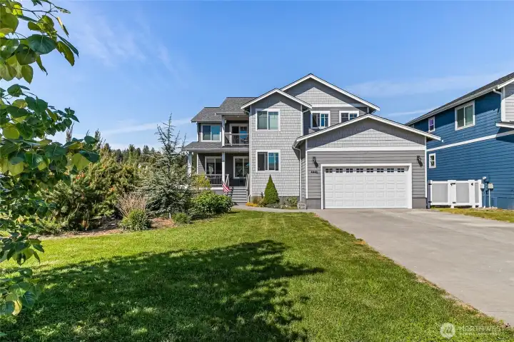 This beautiful home could be yours! Come have a look... This beautiful home could be yours! Come have a look...