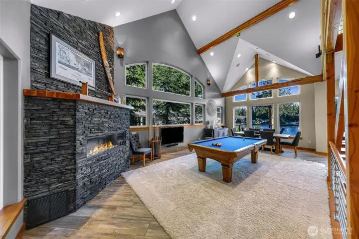 Custom fireplace and vaulted ceilings Custom fireplace and vaulted ceilings