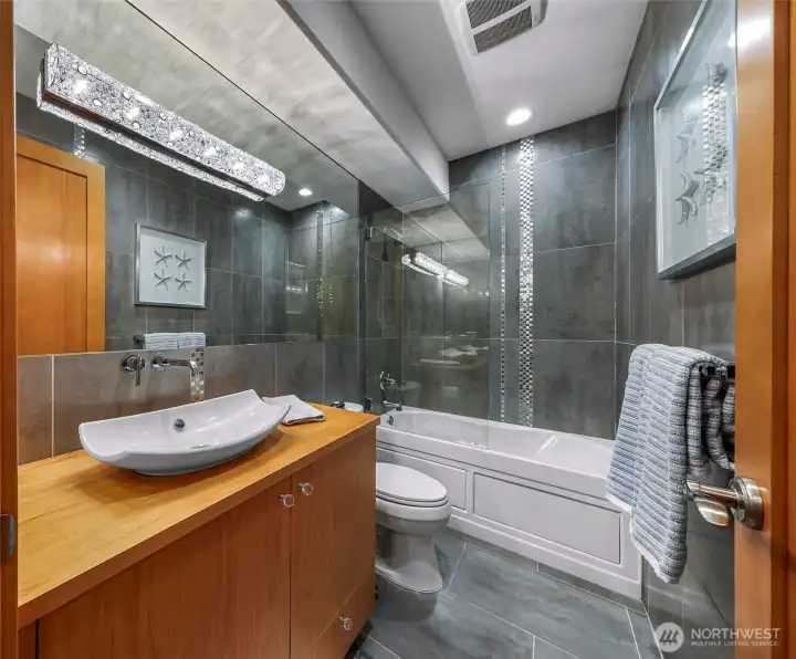 Main bath Main bath