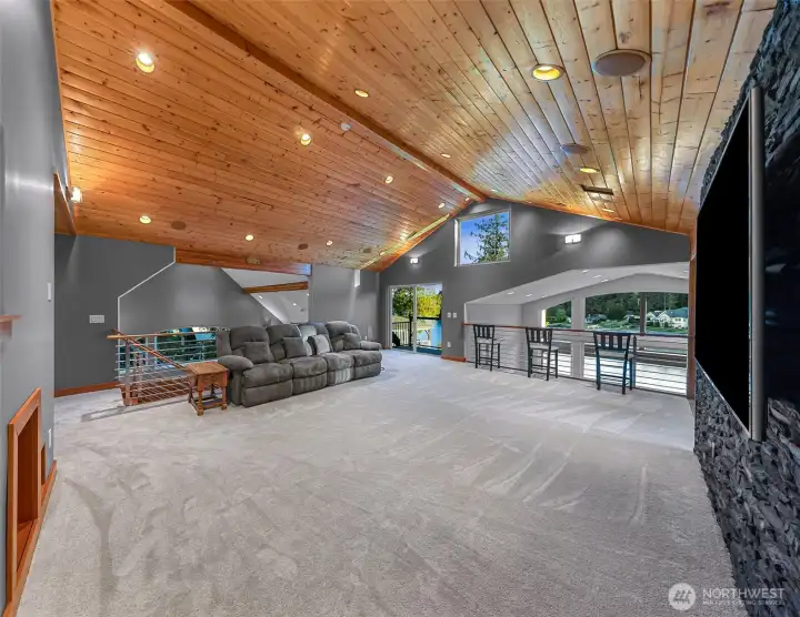 Bonus loft Bonus loft
