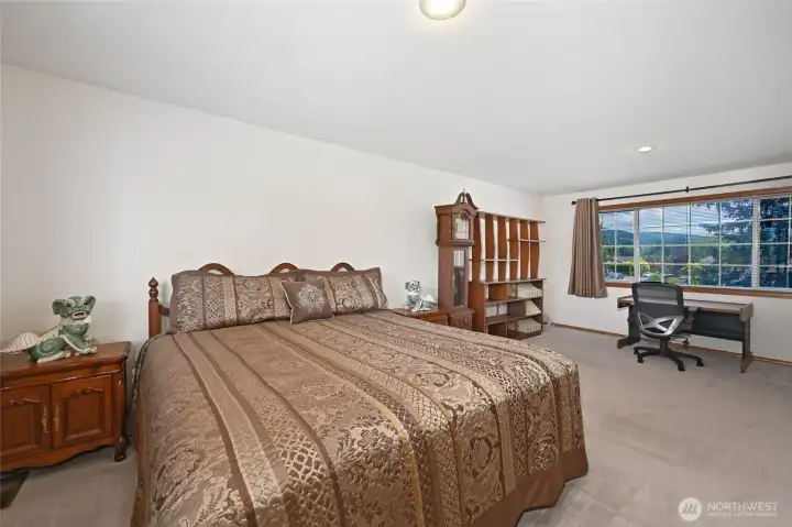 Large bonus room is used as the 4th bedroom Large bonus room is used as the 4th bedroom