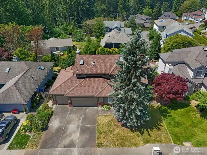 Newer composition roof, 3-car driveway & garage Newer composition roof, 3-car driveway & garage