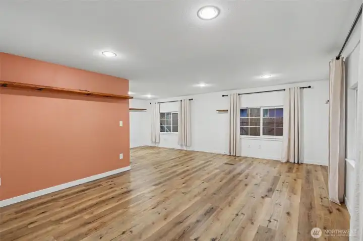 Spacious living room