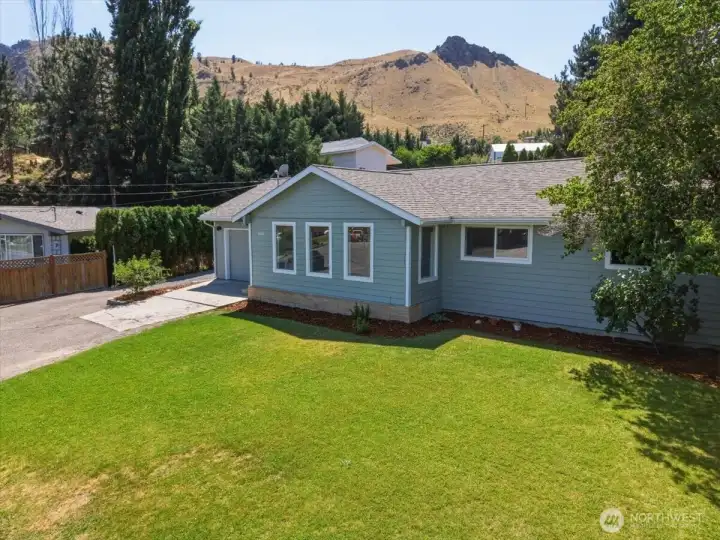 Beautiful front lawn.