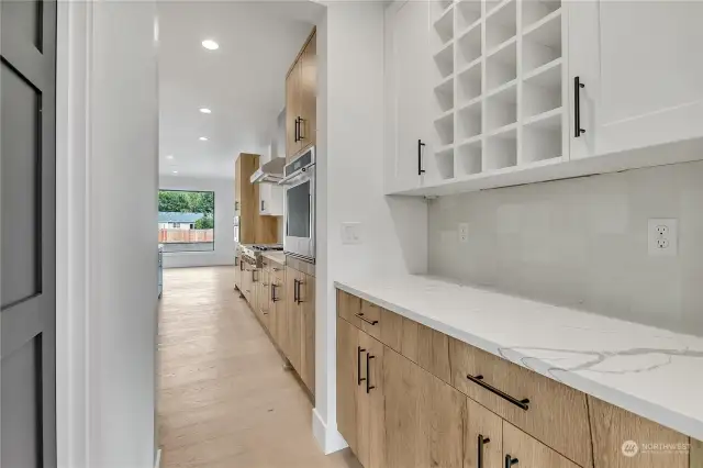 Beverage Bar area for entertaining