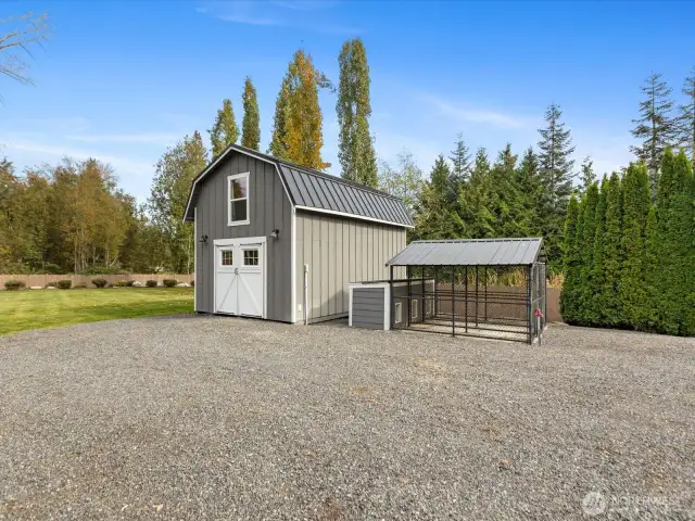 2 Story shed & 3 kennel dog run