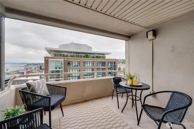 You can see how spacious the private covered deck & views to the NW for the breathtaking sunsets!