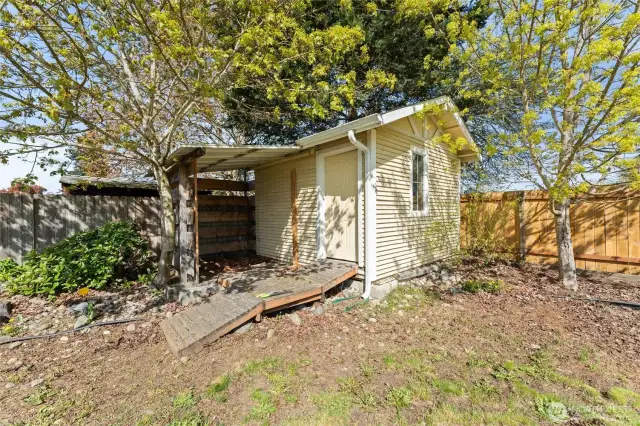 Powered Shed:  Versatile space with cabinets—ideal for a workshop or studio.