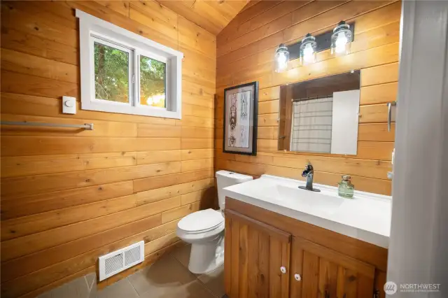 One of the ensuite bathrooms on the 3rd floor.