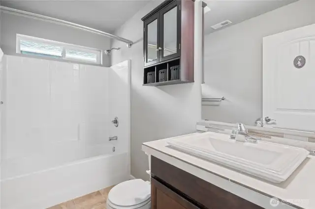 Upstairs full bath