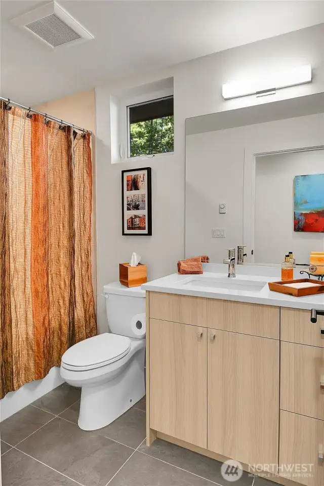 Guest bath on level 2.