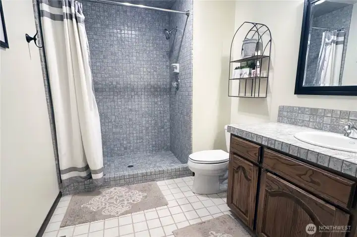 Three quarter bathroom