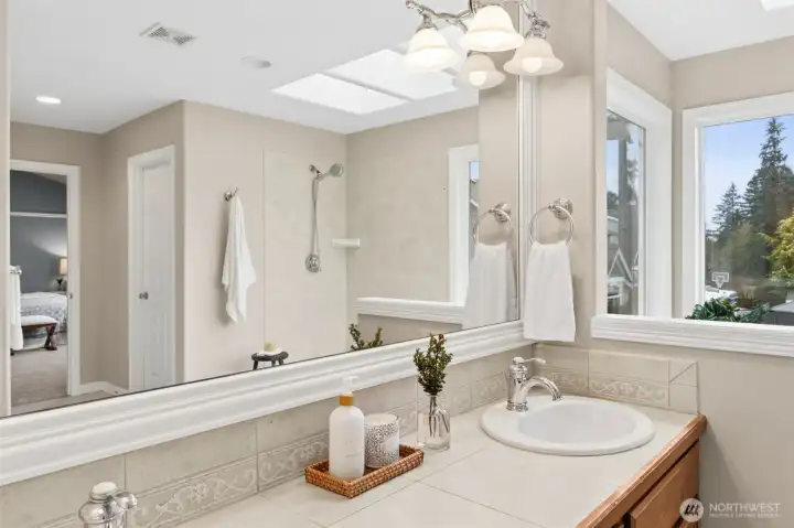 Lots of glass and mirror opens up the light~