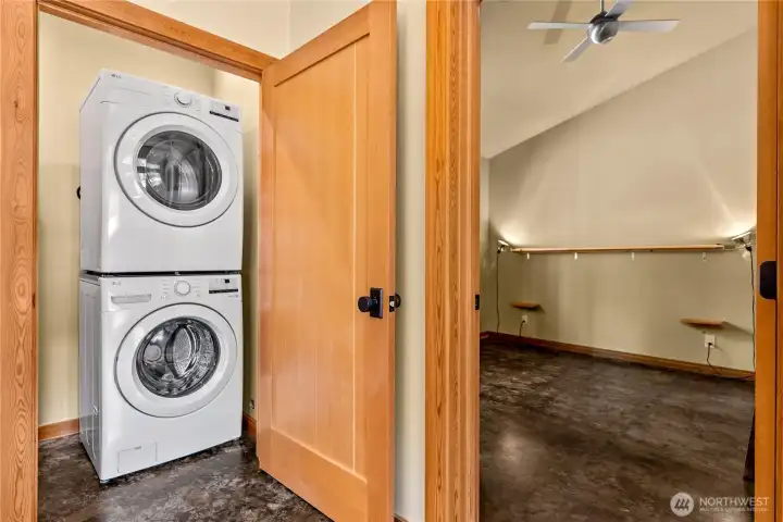 Laundry off kitchen, bedroom on right