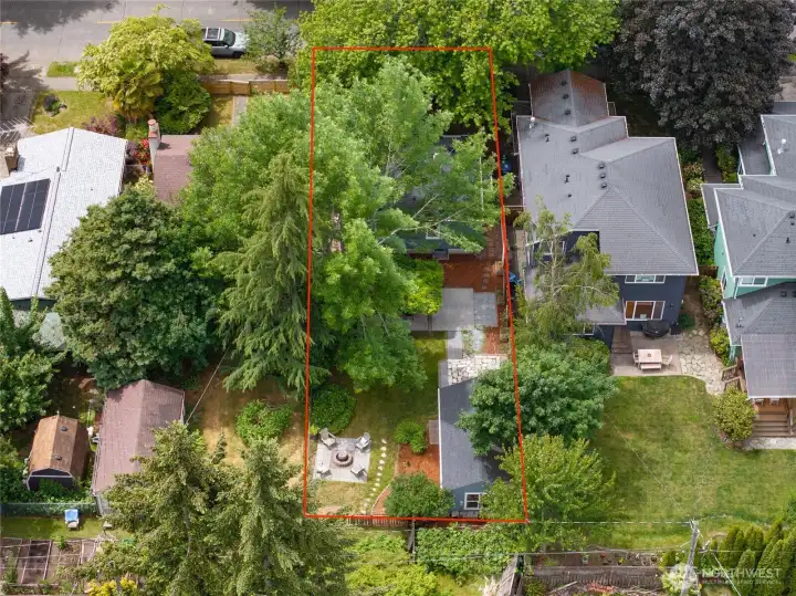 Don't let streetview fool you - this lot is surprisingly spacious, private and accommodating!