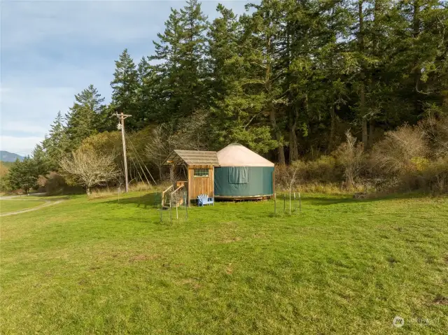 Yurt with covered entrance