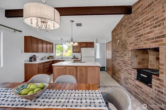 Open kitchen and dining room off the entry
