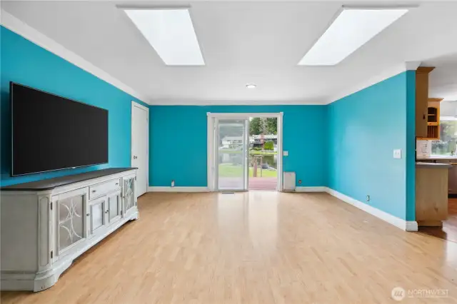 secondary living space...leave as it is or redesign to meet your needs.
