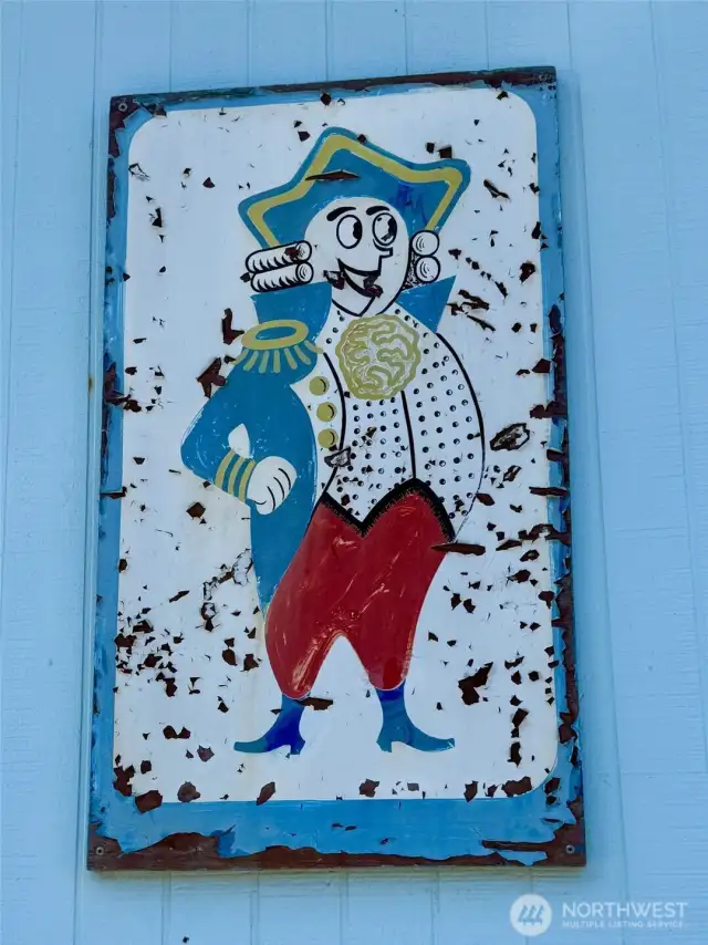 The historic Admirals Cove Icon (photo not taken from lot)