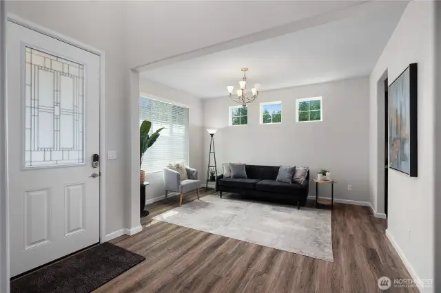 FORMAL DINING ROOM / SECOND LIVING ROOM