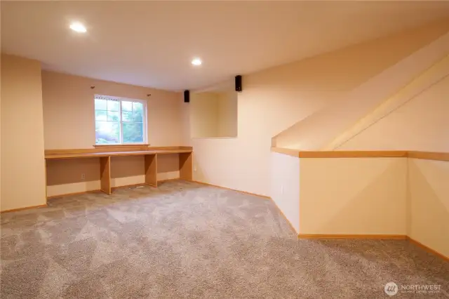 Loft/Rec Room: Upstairs