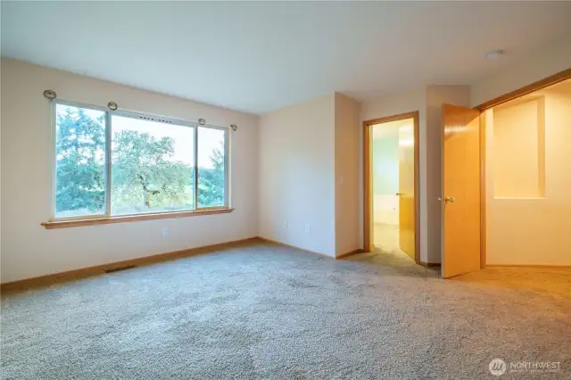 Primary Bedroom: Upstairs