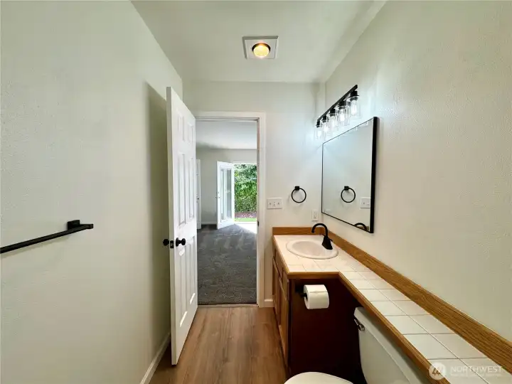Full bath off of the primary bedroom.