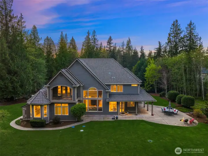 All Seasons patio, enjoy the outdoors all year long