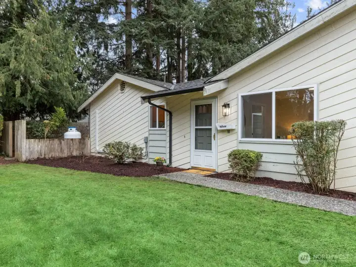 Adjacent to a nice grassy area, this end unit exudes privacy.