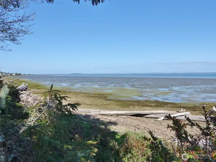 Bay and Mountain views from the lot (looking Northeast).