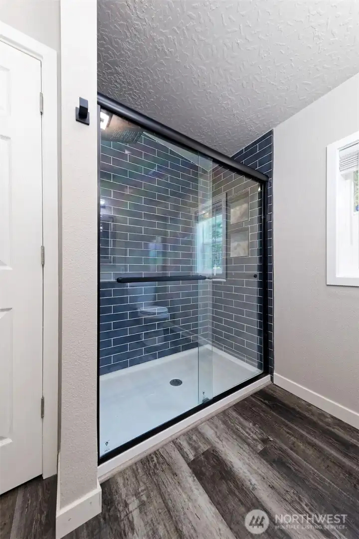 Gorgeous shower in the Primary bathroom!