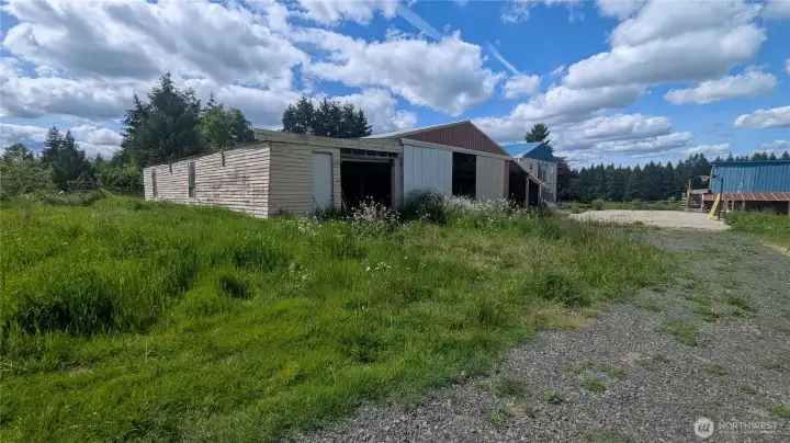 Barn Barn
