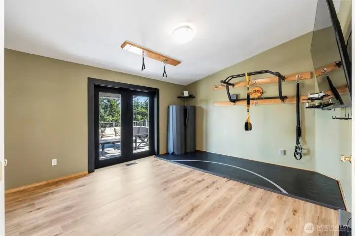 Office/Gym Office/Gym