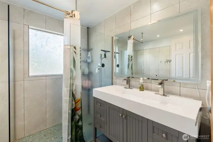 Bath 2 Bath 2