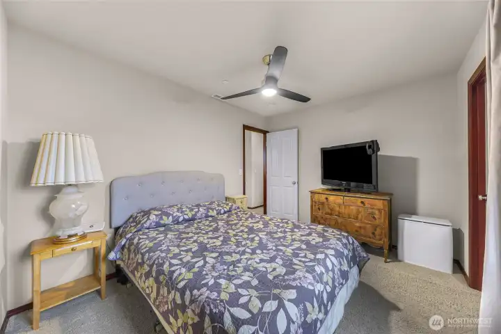 Second floor bedroom 2 Second floor bedroom 2