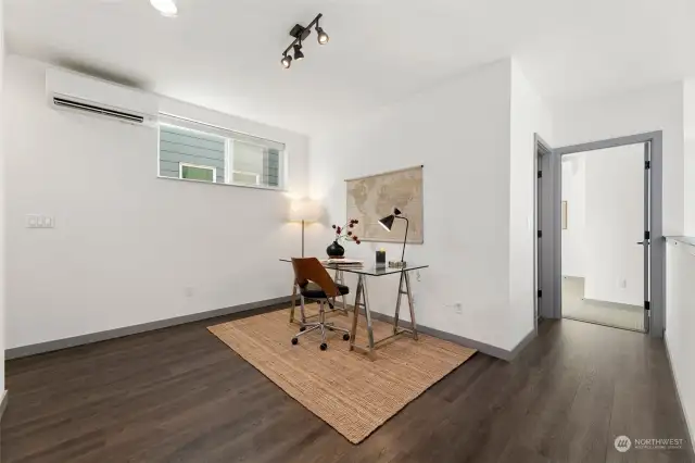 Bright and functional, this den space offers room to work, think, and dream. Plus, you’re never far from the coffee machine downstairs. Priorities!