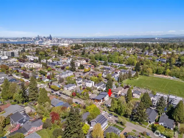 Great area with easy access to busses downtown!