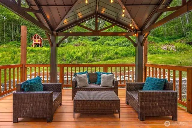 Covered back deck perfect for entertaining