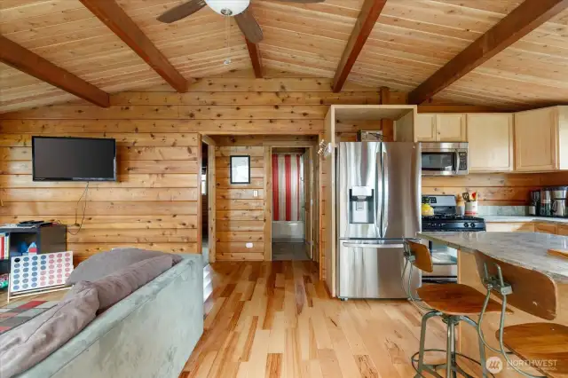 Looking back toward the bath (straight ahead). Doors at either side of bath are to the two bedrooms.