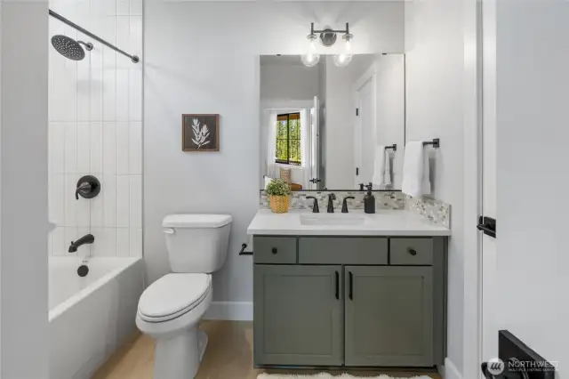Bedroom 3 Ensuite bath.
