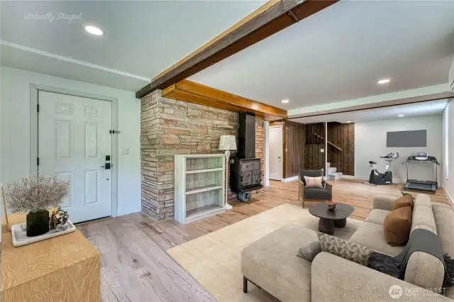 Large bonus family room virtually staged.