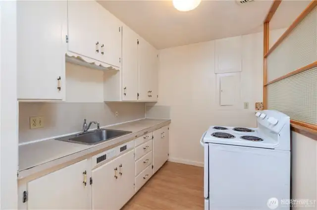 Kitchen unit 2