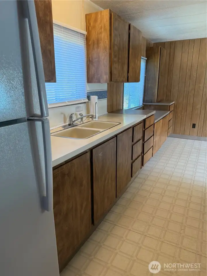 Plenty of kitchen storage space