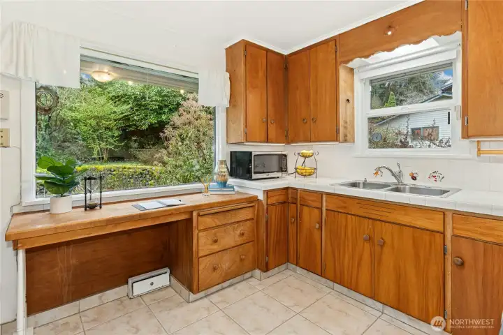 Dining nook or work space in the kitchen.