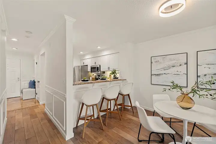 Foyer - eating area