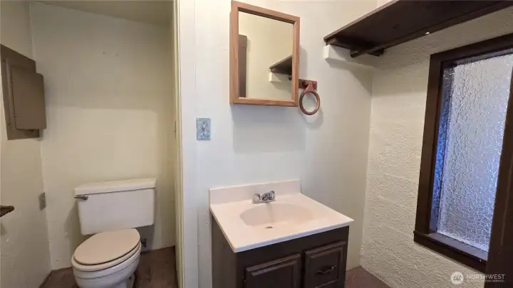 Primary Half-Bath Ensuite