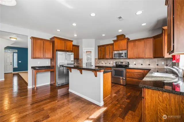 Kitchen with Granite Counters, Island & Bar Top